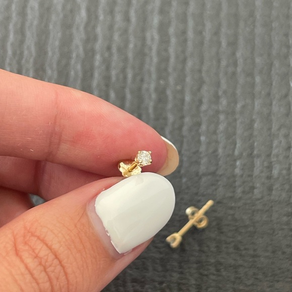 Mejuri Diamond mini studs - Picture 3 of 5